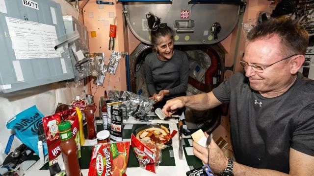 NASA опровергло информацию о проблемах со здоровьем астронавта на МКС