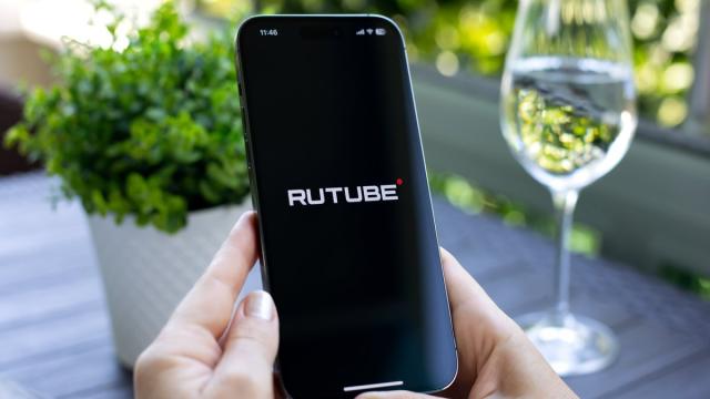 Rutube начал маркировать каналы из реестра Роскомнадзора