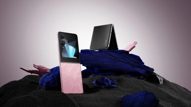 В России представили Zero Flip — первую раскладушку от Infinix