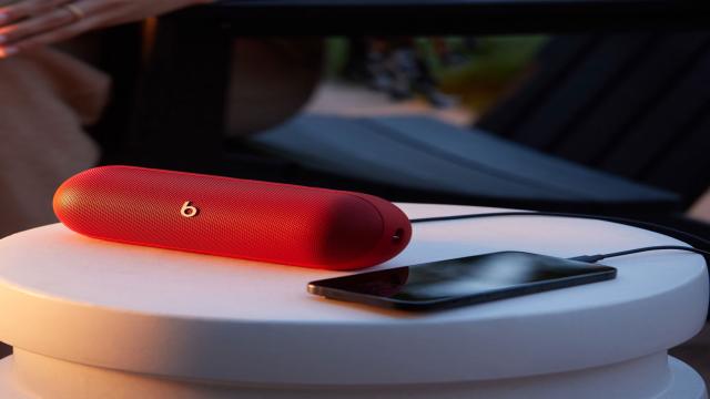 Вышла первая прошивка для колонки Apple Beats Pill. Как её обновить