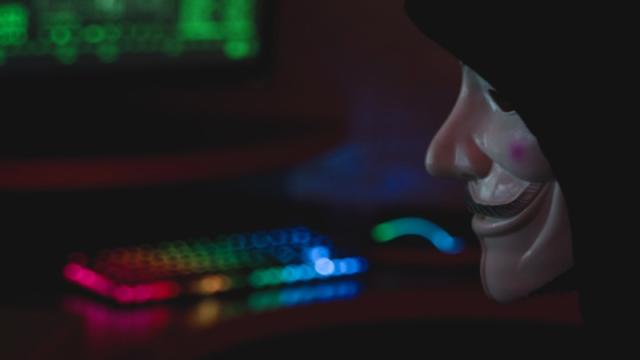 Не вставляйте незнакомые карты памяти в свой ноутбук: как SD Express воскресили DMA-атаки