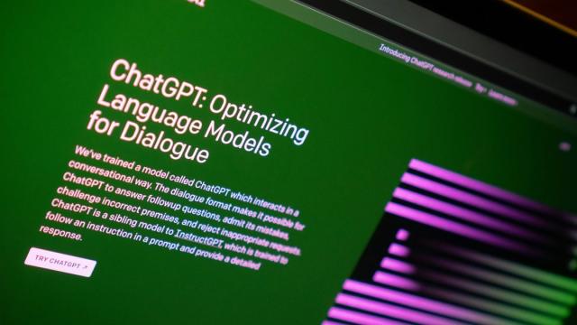 Поисковик ChatGPT «видит» скрытый текст на сайтах: почему это опасно