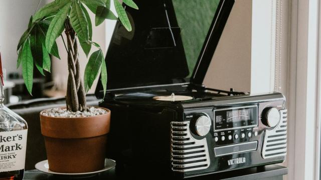 Создатели формата MP3 разработали умную аудиосистему: что в ней особенного