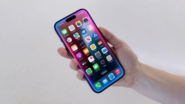 iOS 18.2.1 засветилась на серверах Apple. Ждём уже сегодня?