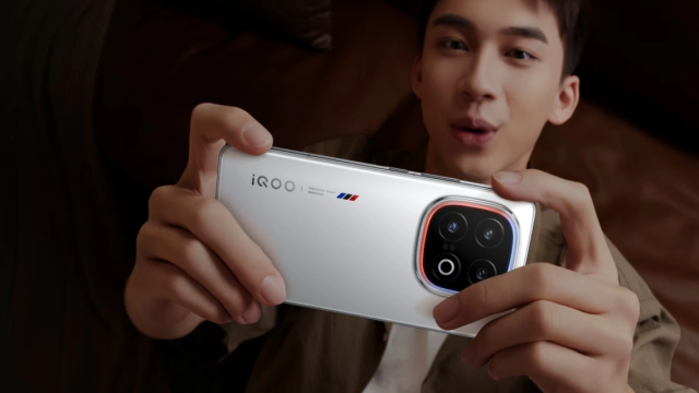 iQOO 13 дебютировал на мировом рынке с Snapdragon 8 Elite и дисплеем 2K