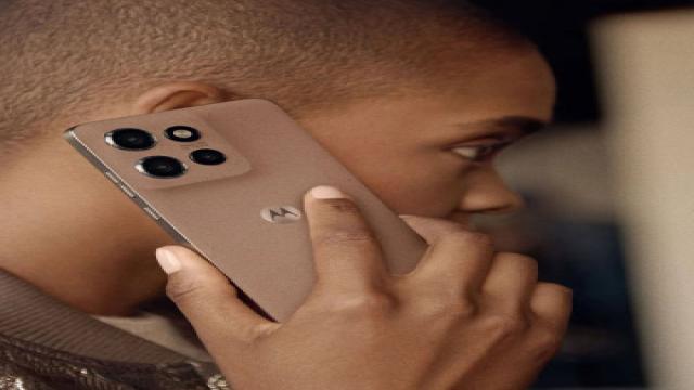 Motorola готовит Razr+ 2024 и Edge 50 Neo в цвете 2025 года