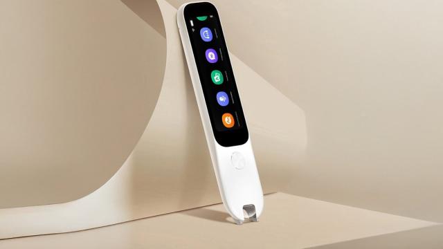 Xiaomi выпустила карманный переводчик с мини-экраном