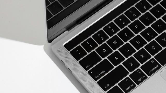 AliExpress назвал топ-10 ноутбуков в России