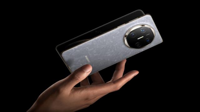 МТС открыла предзаказ на HUAWEI Mate X6 и наушники HUAWEI FreeBuds Pro