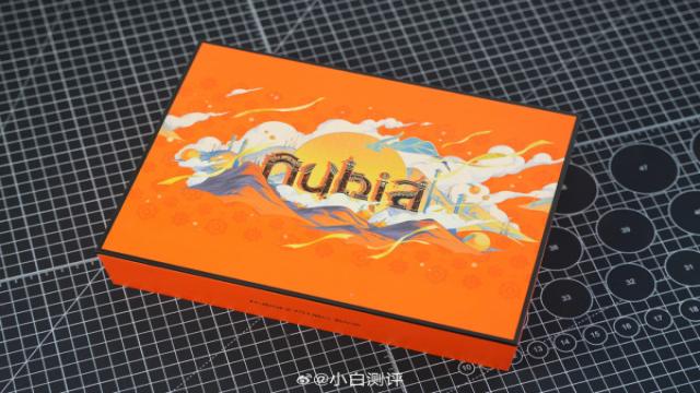 Новогодний Nubia Z70 Ultra уже продаже: цена, распаковка и первые фото