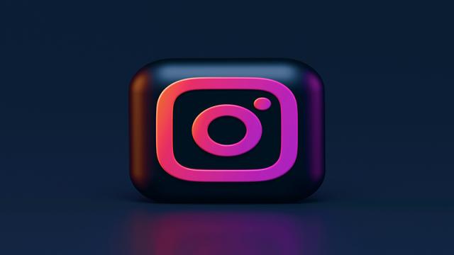 I*******m начал переманивать блогеров из TikTok денежными бонусами до $50 тысяч в месяц