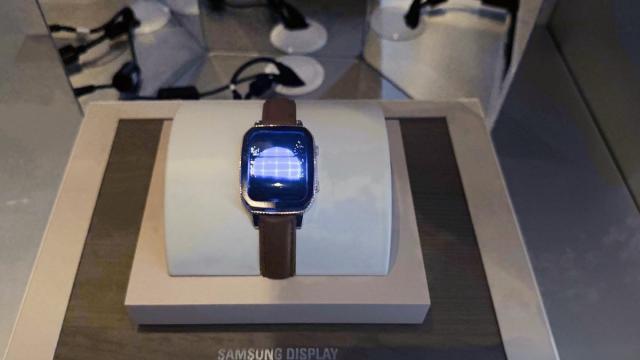 Samsung показала самые яркие смарт-часы в мире