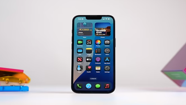 Вышли первые обзоры iPhone 16e. Впечатления очень странные, разочарование налицо