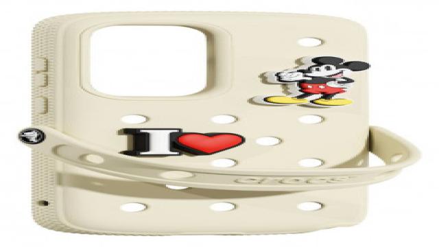 Коллаб месяца: Samsung и Crocs выпустили чехлы для серии Galaxy S25