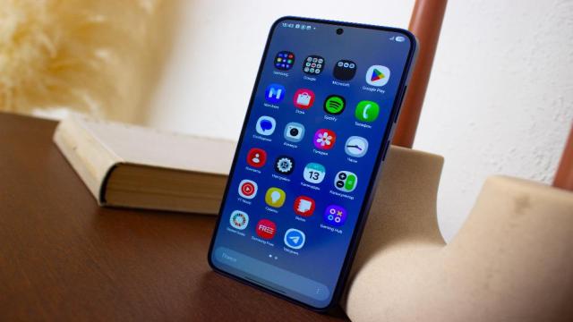 Обзор Samsung Galaxy S 25+: что умеет флагман и стоит ли его покупать?