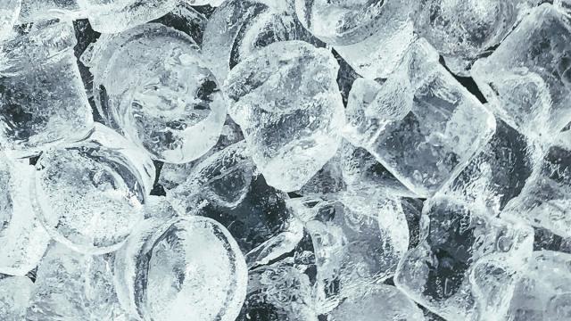 Ученые создали экзотическое вещество — «Пластичный лед VII»