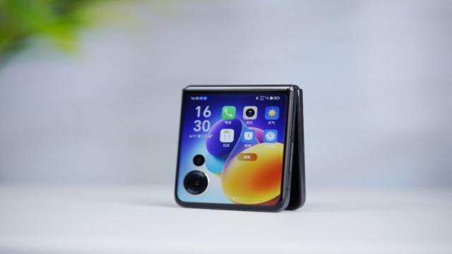 Чипы, сроки выхода и другие секреты Honor Magic V4 и Magic V Flip 2