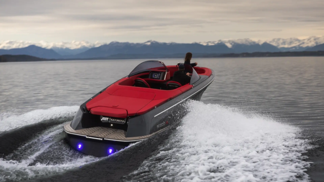 Yamaha представила пульт для дистанционного управления лодкой
