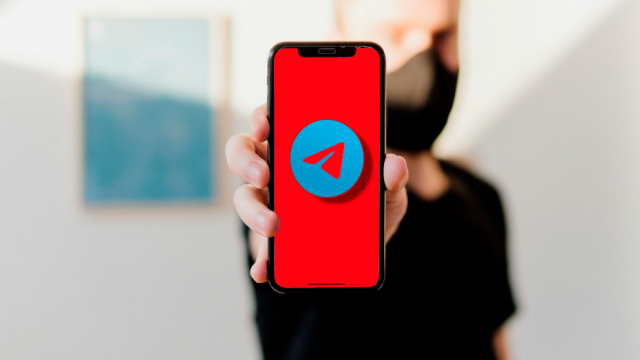 Баг iPhone заблокировал мне доступ к «Избранному» в Telegram
