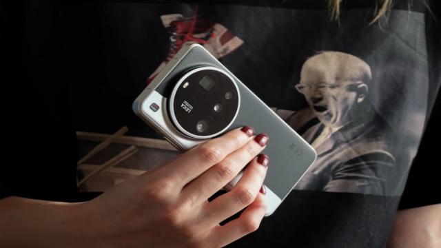 ВИДЕО: первичный обзор Xiaomi 15 Ultra – камеры, тесты, сравнения