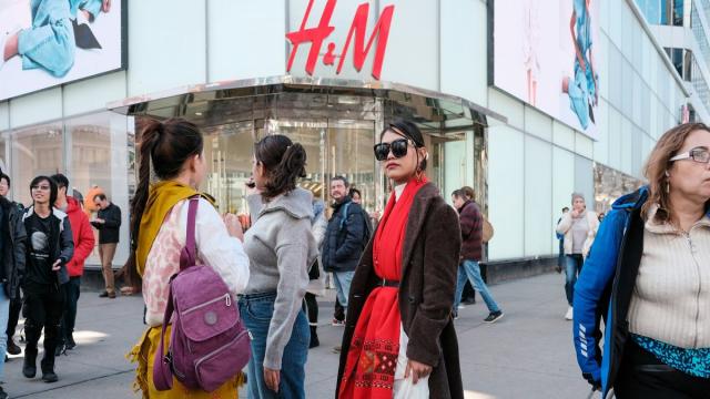 H&M нанимает цифровых клонов вместо людей