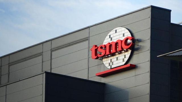 AMD также готова начать выпуск своих чипов на американском предприятии TSMC