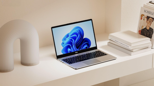 В России появился ноутбук TECNO MEGABOOK K15S
