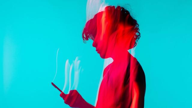 Выявлены психологические последствия чрезмерного использования смартфонов