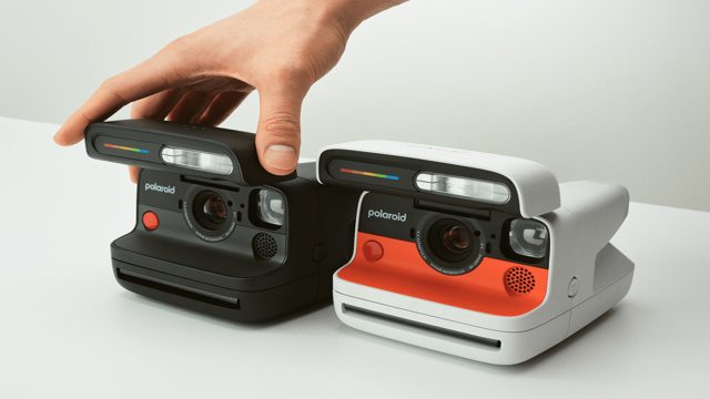 Мы не плачем, просто Polaroid выпустила ретро-камеру мометальной печати с тем самым дизайном