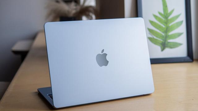 Обзор MacBook Air M4: можно обновляться