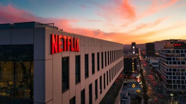 Повышение цен сработало: квартальная выручка Netflix подскочила до $10,5 млрд