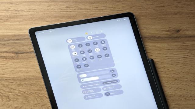 Попробовал свежий Samsung Galaxy Tab S10 FE и очень удивился: теперь точно гуляй, айпад!