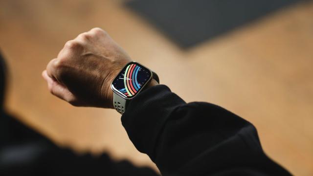 Смарт-часы Amazfit Bip 6 приехали в Россию
