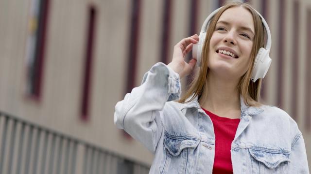 Топ-12 лучших наушников для музыки в 2025 году