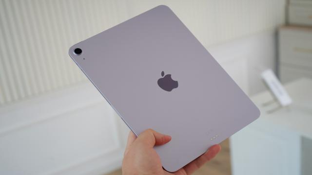 Что купить: базовый iPad (2025) или iPad Air на M3? Обзор планшетов Apple