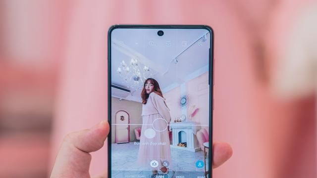 Samsung внезапно обновила 4 старых смартфона Galaxy