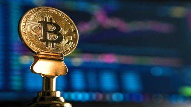 День биткоин-пиццы: 15 лет назад майнер купил две пиццы за 10 000 BTC — сегодня это $1,1 млрд