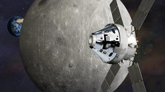 Корабль «Орион» для пилотируемого полета к Луне полностью собрали