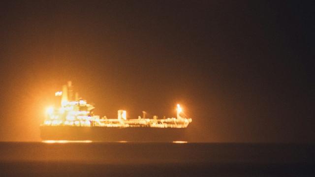 Французские военные атаковали судно морским дроном на учениях: что известно