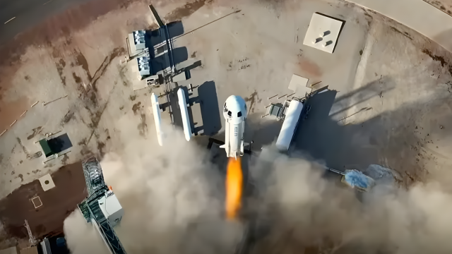 Blue Origin выполнила суборбитальный полет с экипажем