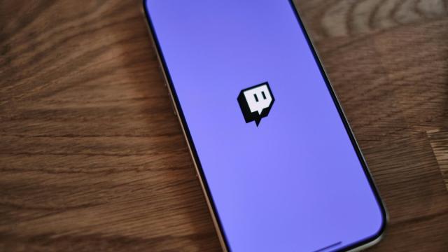 Глава Twitch прокомментировал слухи об уходе сервиса из России