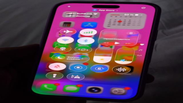 Ждать ли «жидкое стекло» в Android-флагманах осени и чем оно чревато?