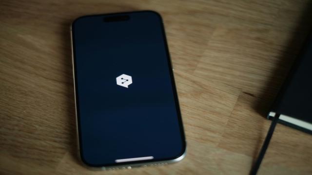 Онлайн-переводчик DeepL перестал работать в России