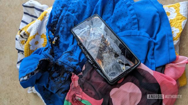 Урезаем батарею апдейтом или взорвётся: у Pixel A-серии снова проблемы