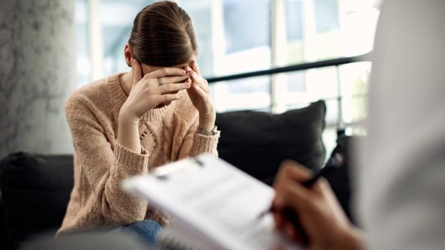 Эксперт: использовать чат-бота в качестве психолога опасно