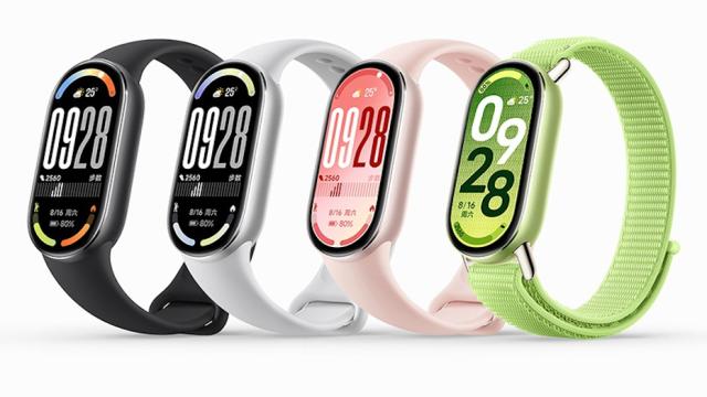 Xiaomi Smart Band 10 появился в России. Где купить и сколько стоит?
