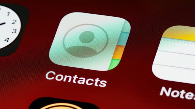 В «Google Контактах» появились функции, которые помогут навести порядок в адресной книге