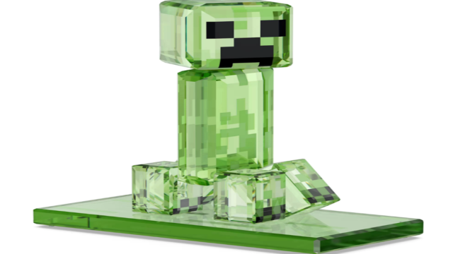 Персонажей Minecraft превратили в фигурки из кристаллов Swarovski