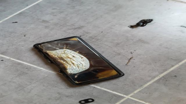 Сгорел ещё один Google Pixel: программное урезание не помогло