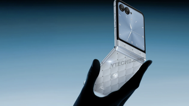 Motorola выпустит раскладушку с кристаллами Swarovski